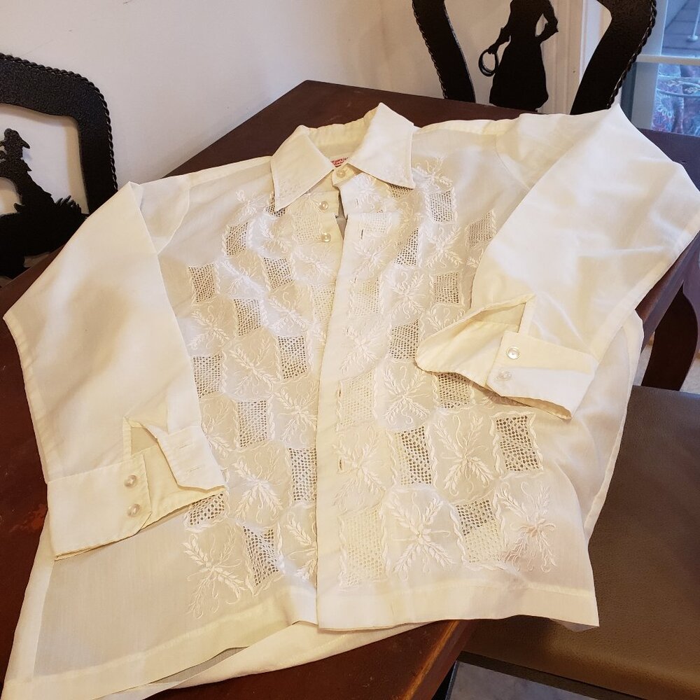 BEAUTIFUL VINTAGE MYSTICAL FASHIONS SHIRT